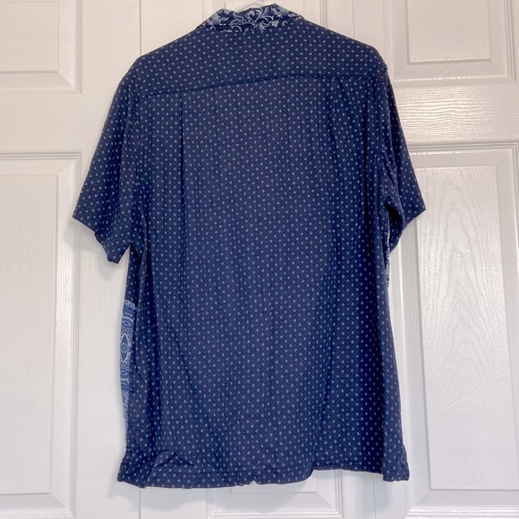 Tasso Elba silk short sleeve button down - Picture 2 of 9